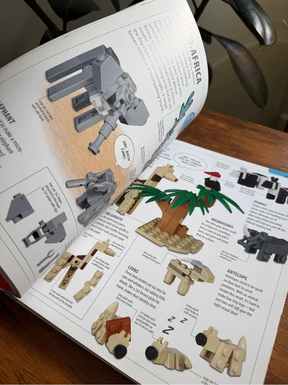 LEGO Play Book - Red Dragon Ideas to Bring Your Bricks to Life